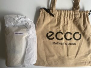 【レビュー】ECCO Textureblock Pot Bagはコンパクトだけど大容量